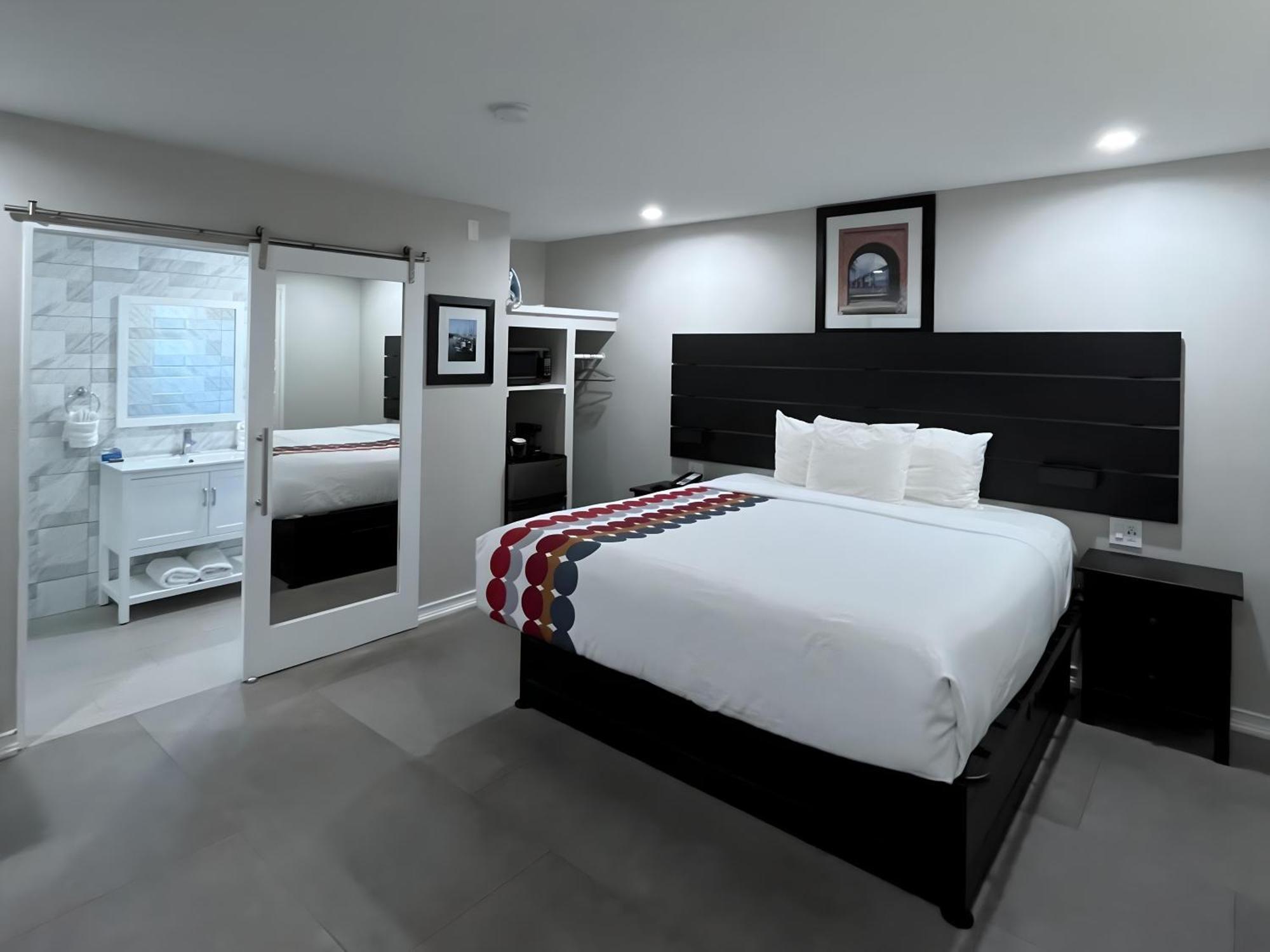 Inn By The Bay Monterey Bagian luar foto