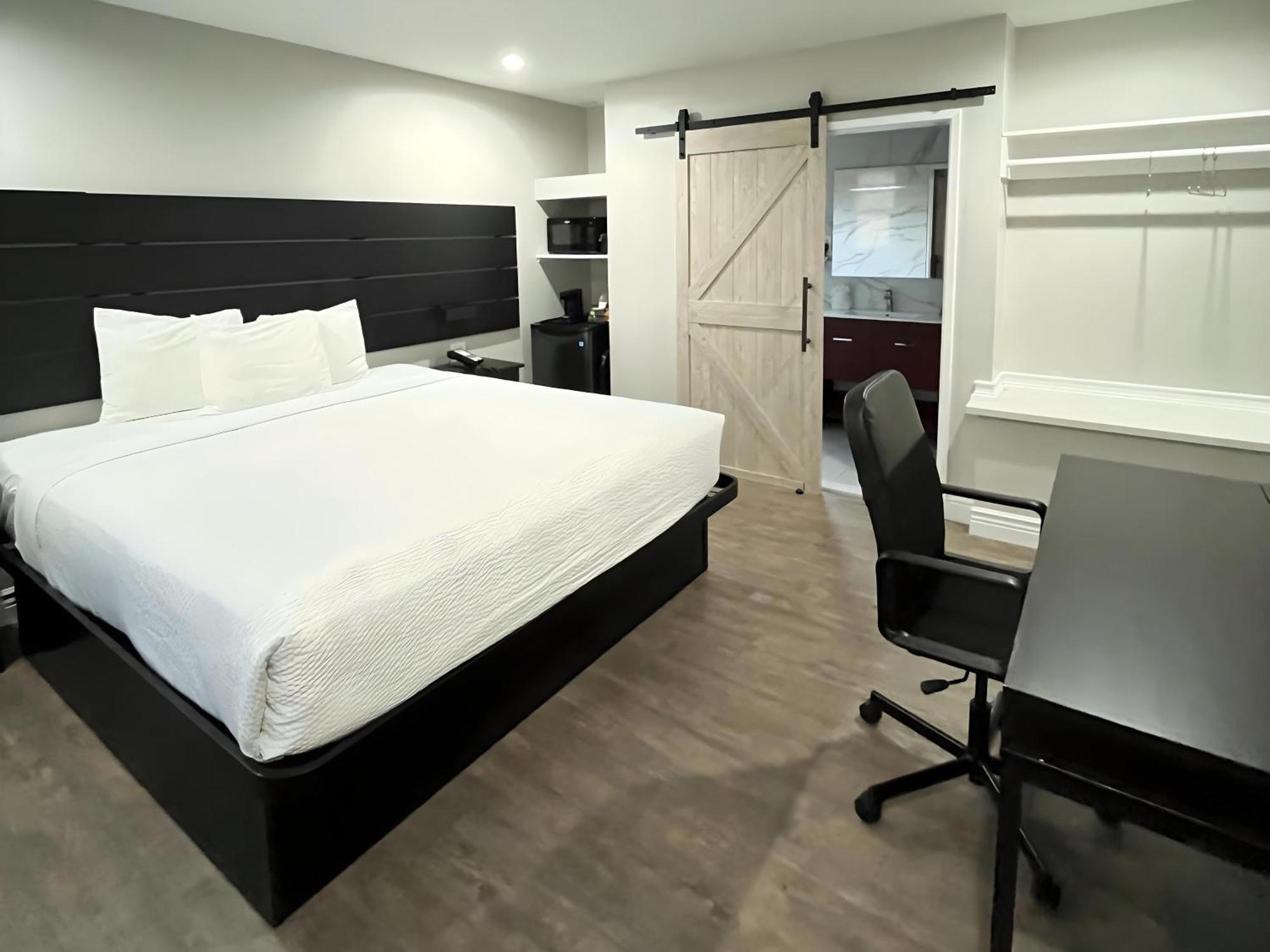 Inn By The Bay Monterey Bagian luar foto